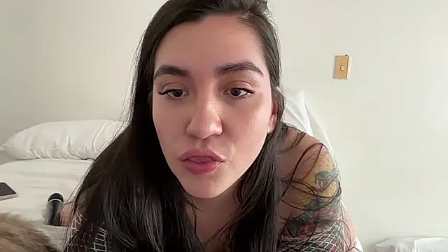 Chat XXX en directo de KathiaJenner