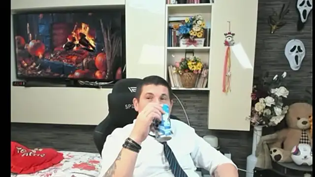 Chat +18 de SpartacusDaddy48 ao vivo
