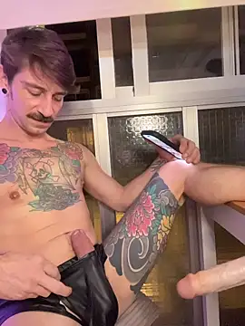 _Lordjizz Chat XXX in diretta