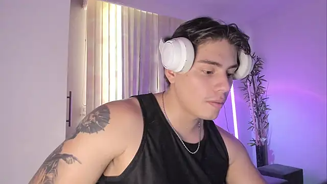 Giordano_Russoのウェブカメラショー