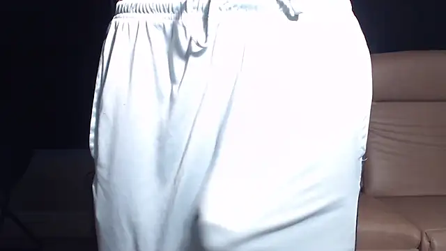 ThickD2C 现场XXX聊天