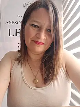 KAREN--03's Live XXX Chat