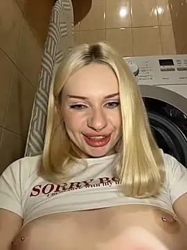 Chat +18 de DayaFoxy ao vivo