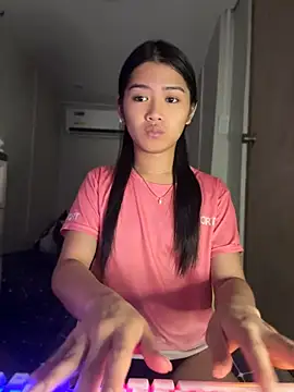 Chat XXX en directo de hugecock_molly