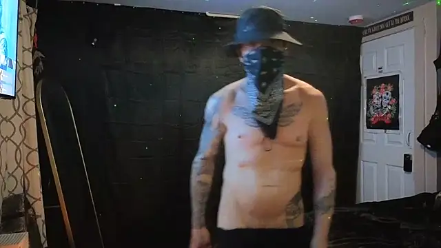 NEWHUNGBOY – Naživo XXX chat