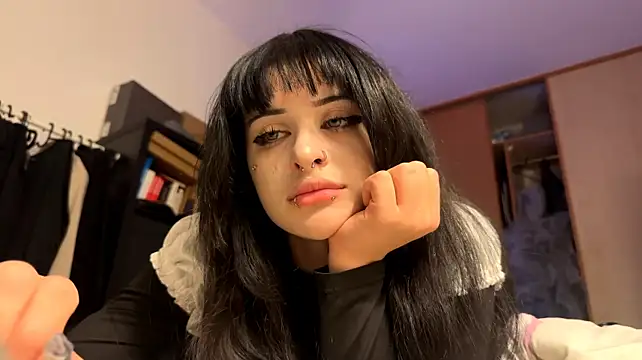ClareBalaski's Live XXX Chat