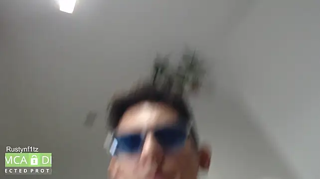 Rustynf1tz_ Live XXX-Chat