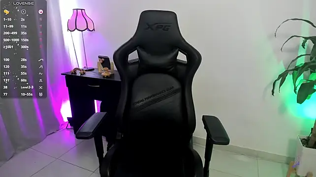 karlie02_'s Live XXX Chat