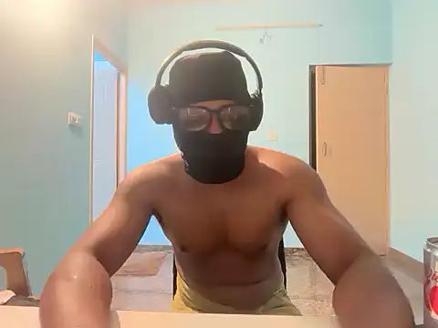 kinkslayher élő XXX-chatje