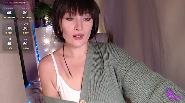 Zeeeme Adlı Modelin Canlı XXX Sohbeti