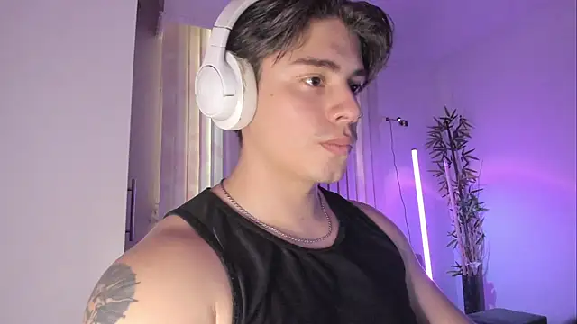 Chat XXX en directo de Giordano_Russo