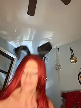 MilfOfDreams Show in webcam