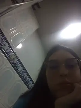 Camii_Gmez Adlı Modelin Canlı XXX Sohbeti