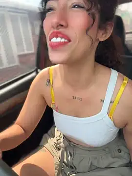 roxyrougee 现场XXX聊天