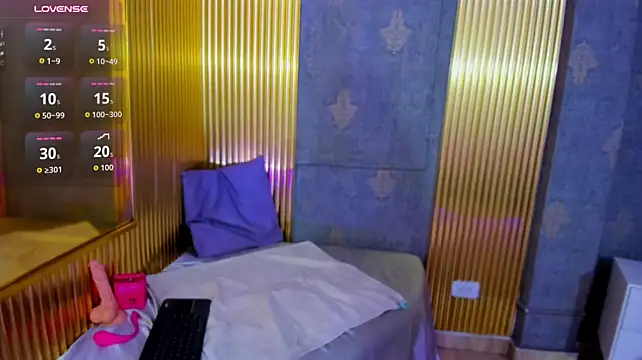 chantall_tay's Live XXX Chat