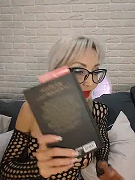 Živý XXX chat Milforja