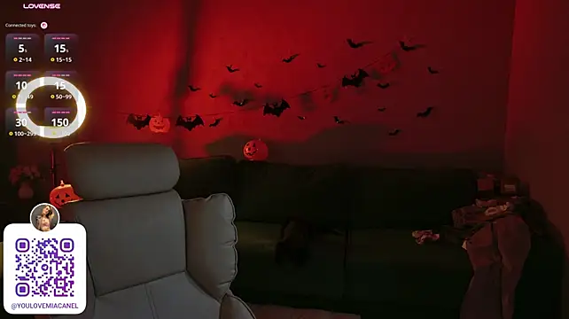 Živý XXX chat MiaKomoi