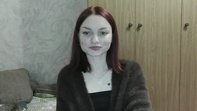 Lola_SweetGlow's Live XXX Chat