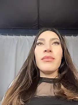 دردشة IAmNobodyXXX الجنسية المباشرة