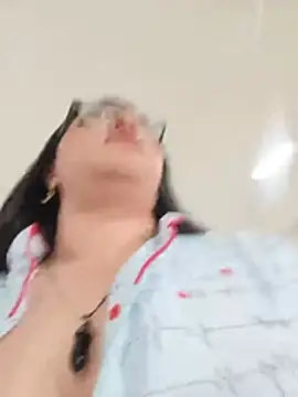 SOFI__10 Live XXX-chat
