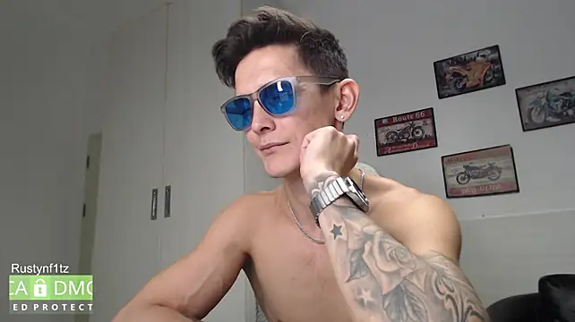 Živý XXX chat Rustynf1tz_