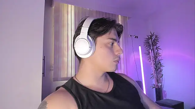 Giordano_Russo élő XXX-chatje