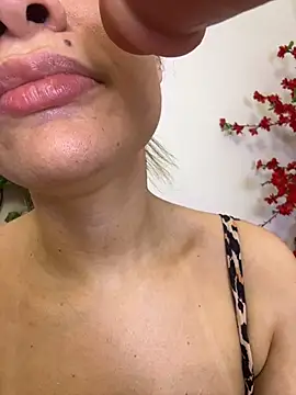 PeachChampagne Chat XXX in diretta