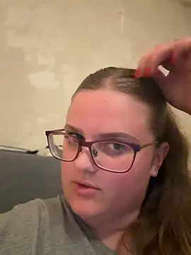 CurvyPaar2's Live XXX Chat