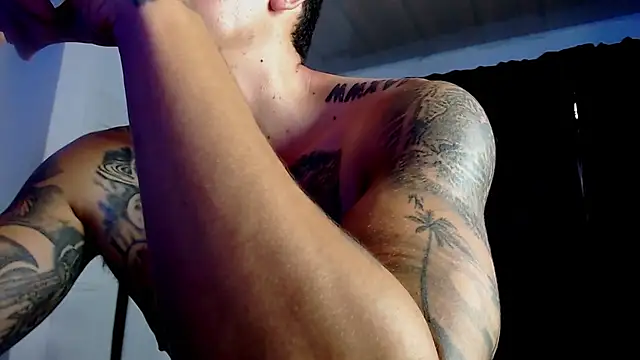 แชท XXX สดของ Adam_Hudsond