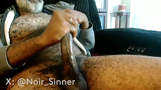צ'אט XXX בשידור חי של sinnernoir