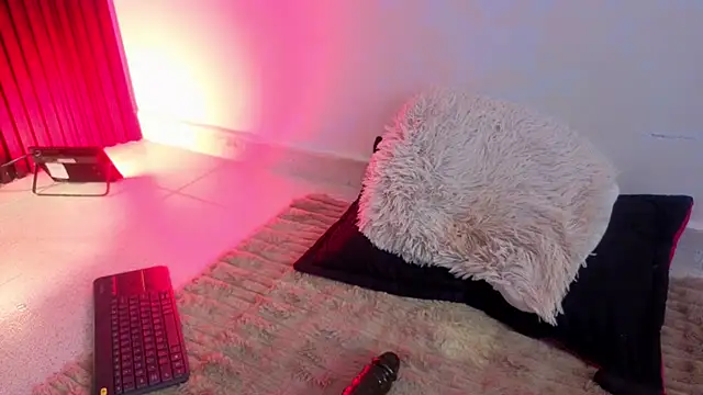 Issafoxx Live XXX-Chat