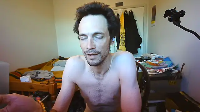 JohnnyMoves' Live XXX Chat