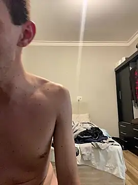 XXX chat uživo modela Ivis1999