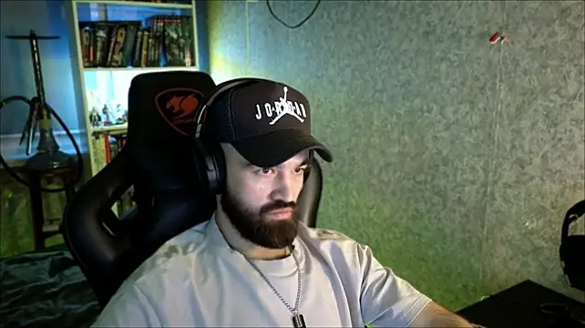 Chat XXX en directo de _Serious_Man
