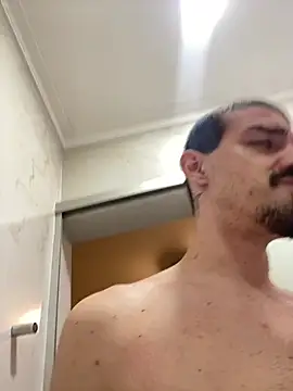 Chat +18 de Ivis1999 ao vivo