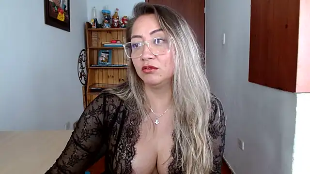 Chat XXX Live officialrosevelvett