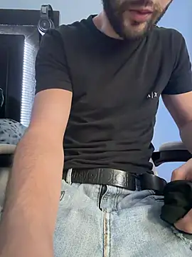 Онлайн чат XXX Whiteboii2026