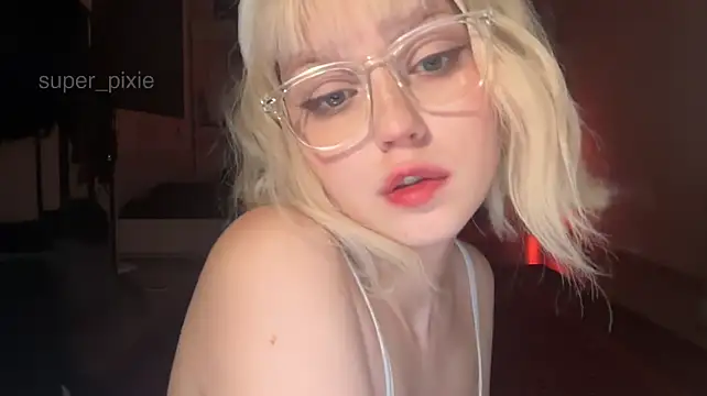 super_pixie's Live XXX Chat