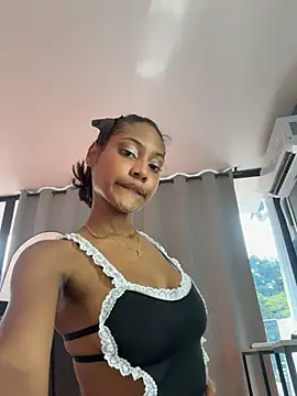 Chat XXX en directo de Eva_rousse01