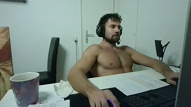 alpha-hunk Live XXX-Chat