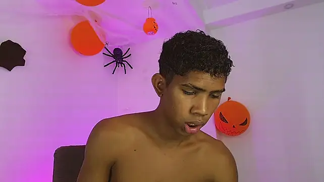 Chat +18 de skiper_monstercock ao vivo