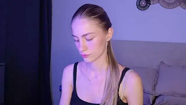 GabriellaOlsen Chat XXX in diretta