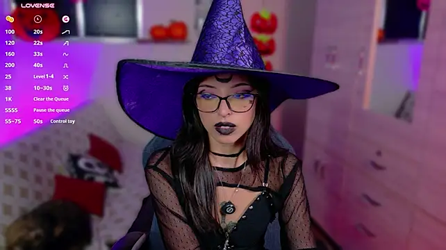 Chat +18 de NanakoDollx ao vivo