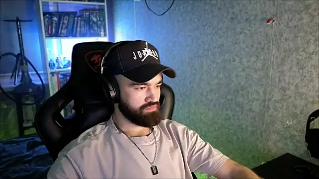 XXX chat uživo modela _Serious_Man