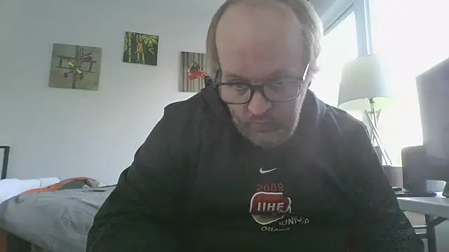 Patricksexbotn Live XXX chat