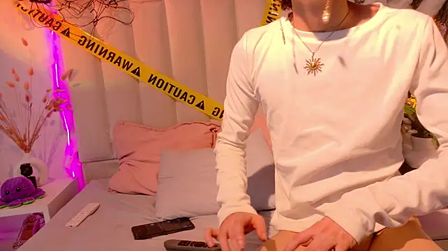 Twink_Sebas7: онлайн-секс-чат