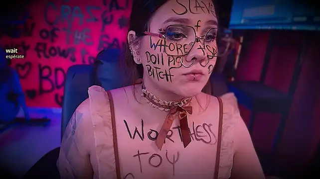 Laura_takintのライブXXXチャット