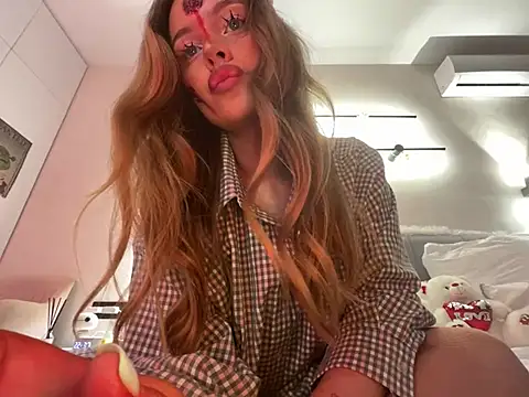 SIlviaBeyt Chat XXX live
