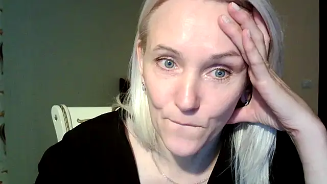 Calissako Live XXX-Chat