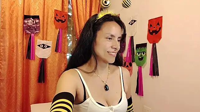 Živý XXX chat Bella_Exhibition